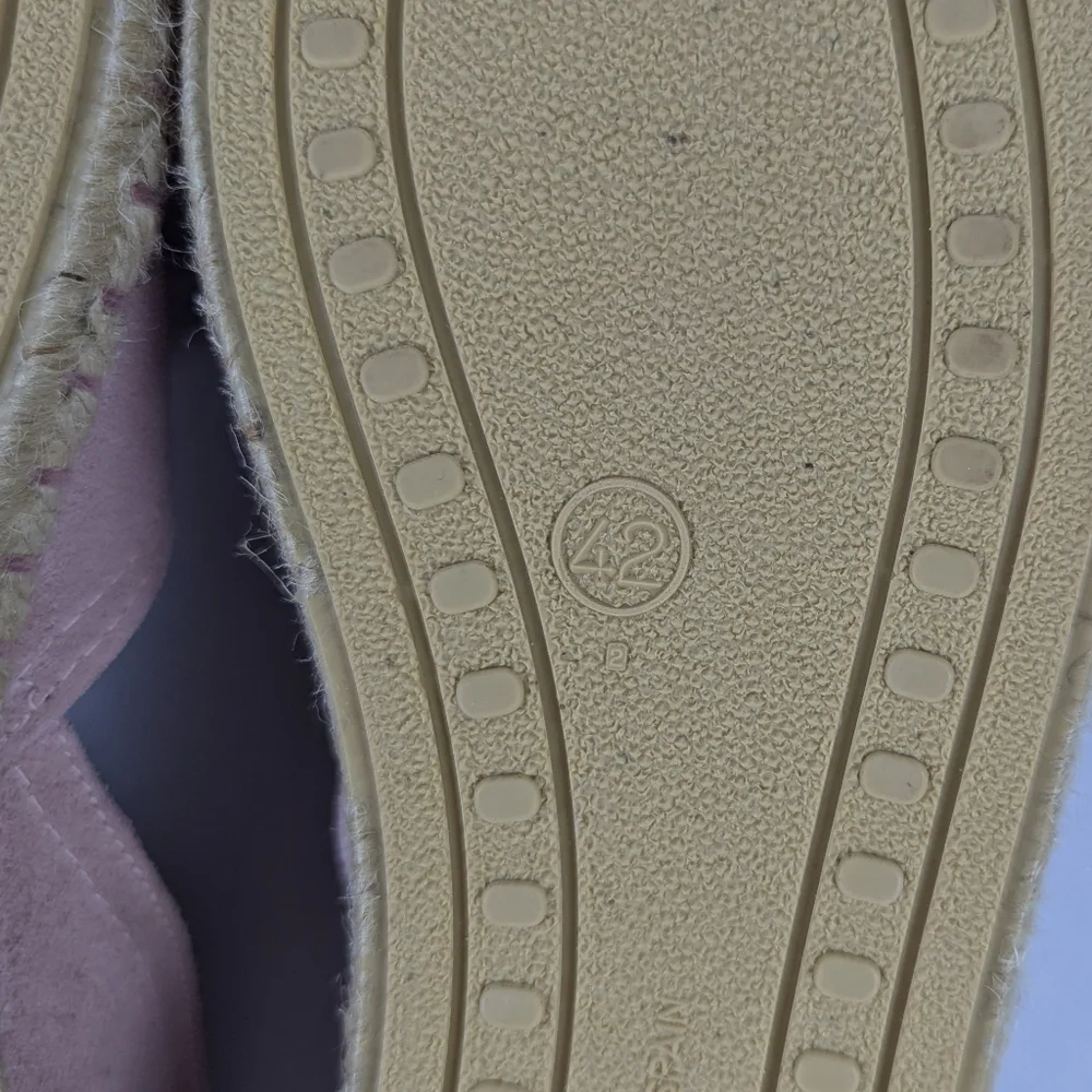 Verbenas Espadrilles Carmen Suede Leather Closed Toe Antique Blush EU42 11 NWT